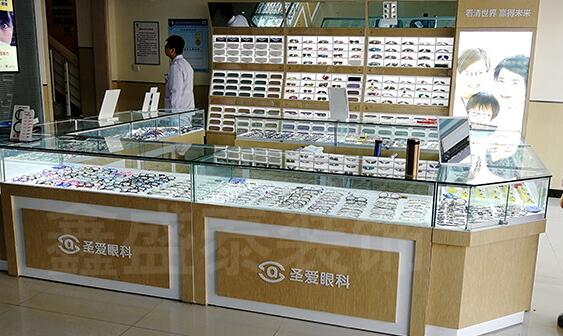 常見展示貨架的布局如何防止比較好